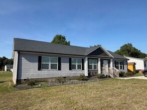 Building Photo - 2158 Meadow Ridge Rd