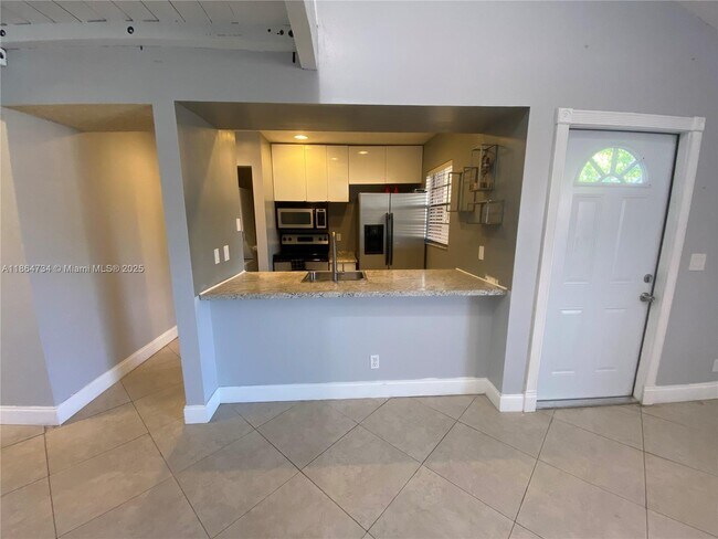 Primary Photo - 2031 SW 81st Way