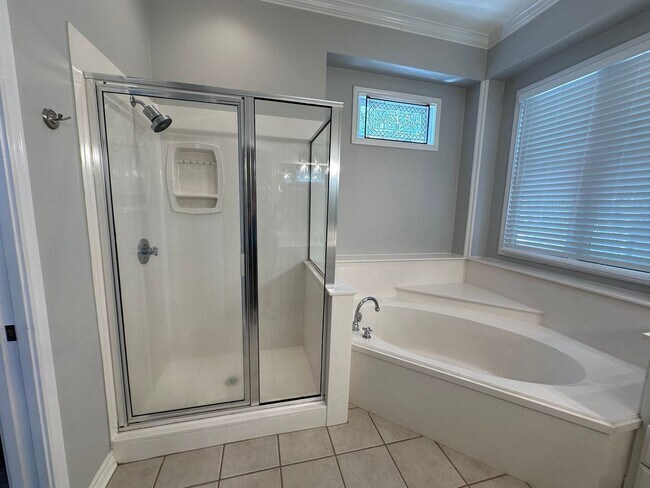 Building Photo - 3934 Hanover Pl