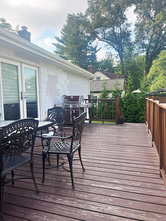 Deck off dining area - 18 Hillside Ter