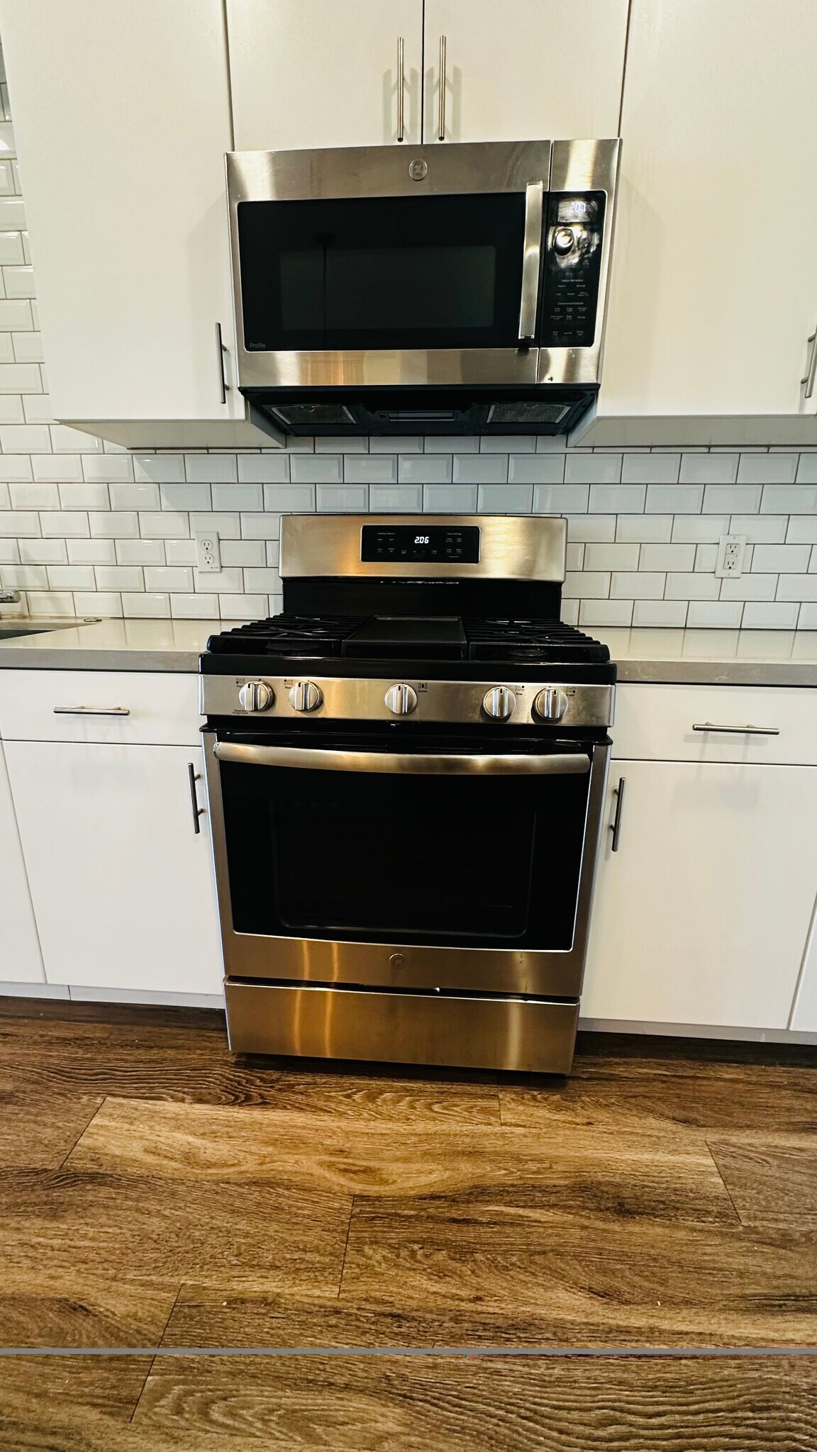 Building Photo - 5933 Sunstone Dr