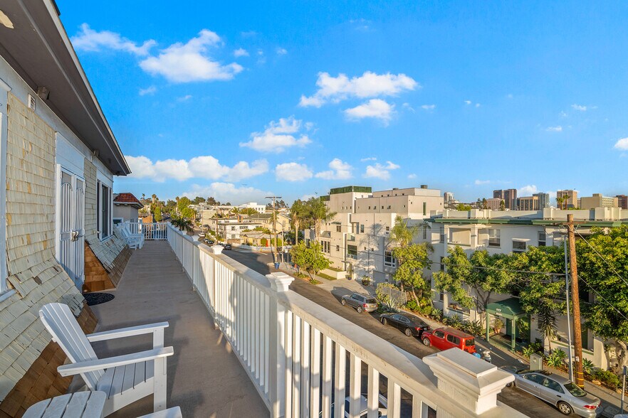 Building Photo - 2121 1st Ave