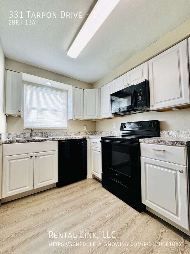 Building Photo - 331 Tarpon Dr