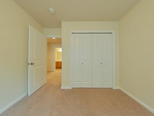 Building Photo - 5 Bedroom House ~ Albany ~ Small Pet Friendly