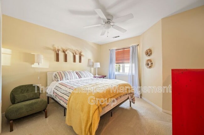 Building Photo - 246 Stefan Dr