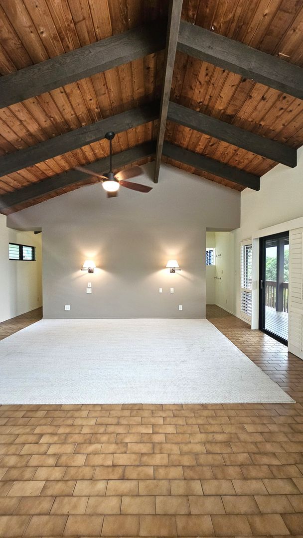 Building Photo - Kaneohe Bay 4/3.5 with way to much to list!