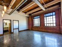 Building Photo - 382 W 22nd St