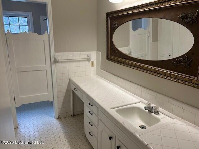 Building Photo - 201 Vick St