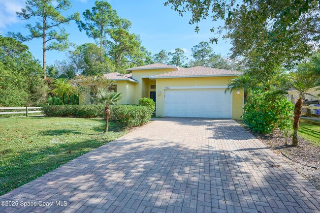 Building Photo - 9086 107th Ct