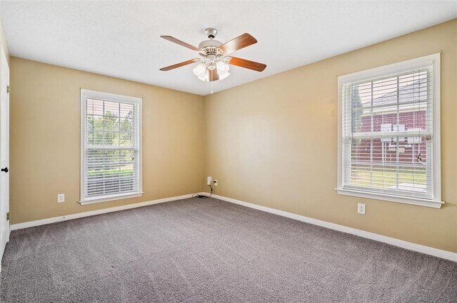 Building Photo - 3709 Seleste Dr