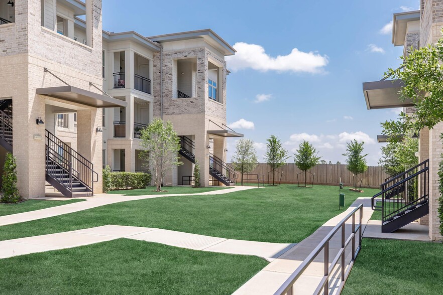 Building Photo - 1560 League Line Rd