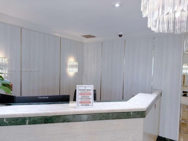 Building Photo - 1408 Brickell Bay Dr