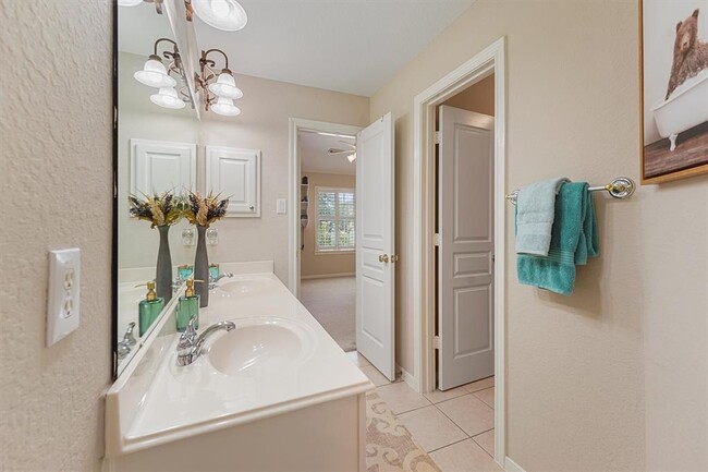 Building Photo - 6335 Concho Bay Dr