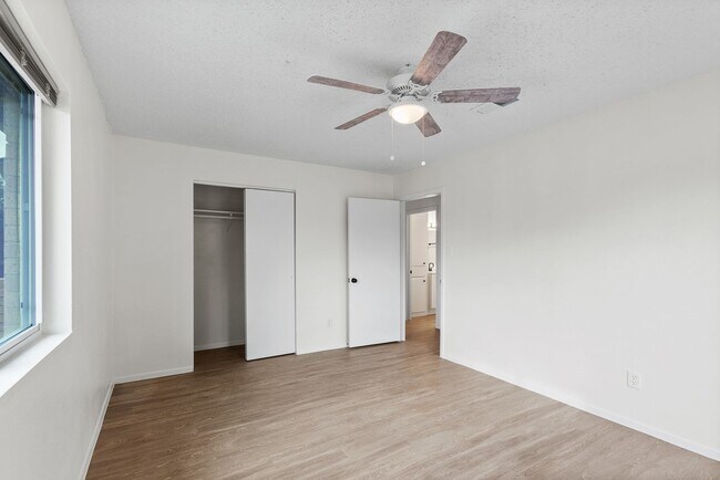 Building Photo - Immaculately Improved 2 Bedroom / 1 Bathroom Duplex & Immediately Available! - 50% Off One Full M...