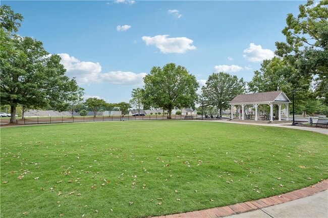 Building Photo - 283 Hiawassee Dr