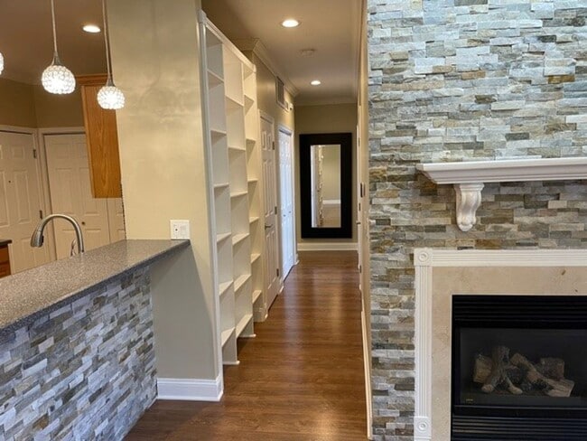 Building Photo - 3804 Thornhill Cir