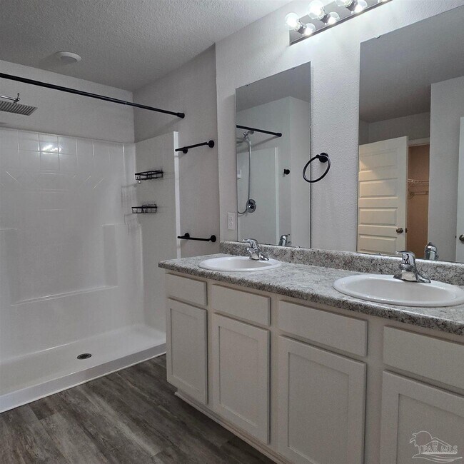 Building Photo - 4384 White Cedar Ct