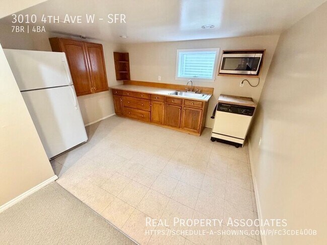 Building Photo - 3010 4th Ave W