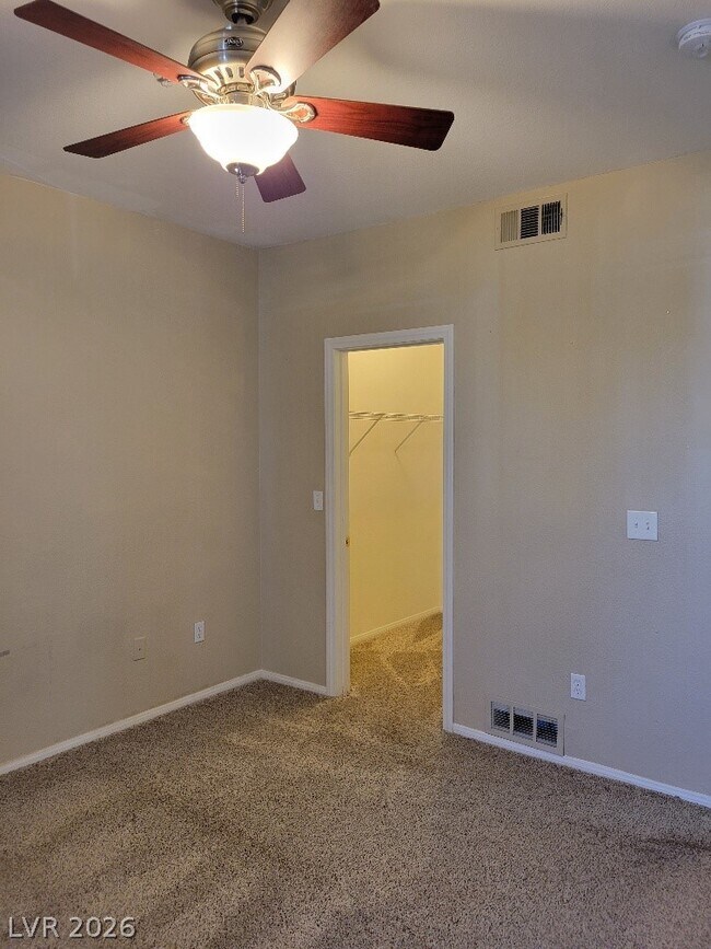 Building Photo - 6955 N Durango Dr