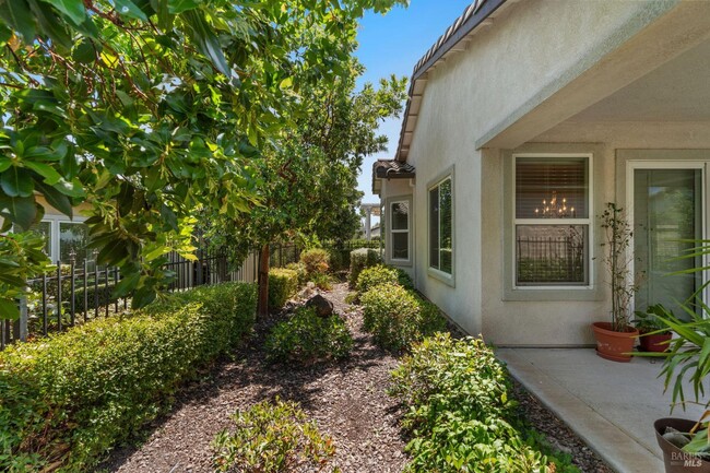 Building Photo - 524 Diamond Hills Dr