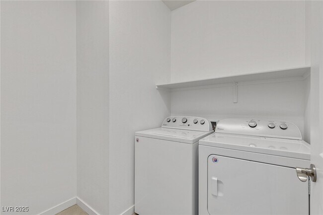 Building Photo - 2104 Havensight Ln