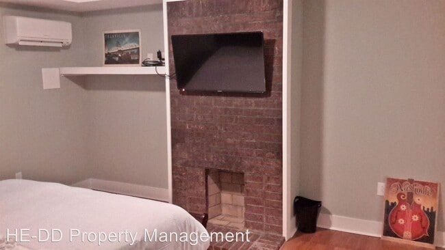 Building Photo - 503 Fisk St