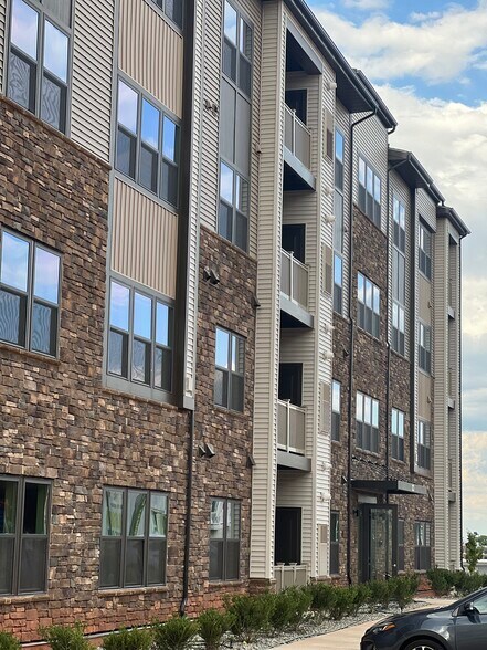 Building Photo - 21480 Mount Sterling Ter
