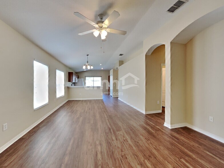 Building Photo - 25941 Terrawood Loop