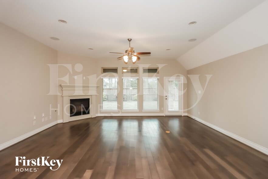 Building Photo - 8100 Tyrell Hgts Rd