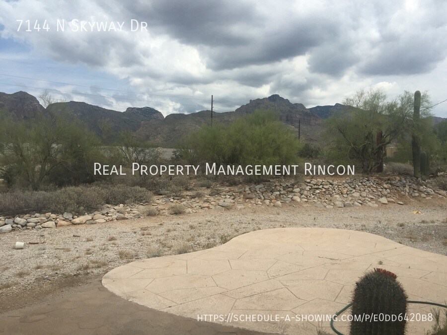 Building Photo - 7144 N Skyway Dr