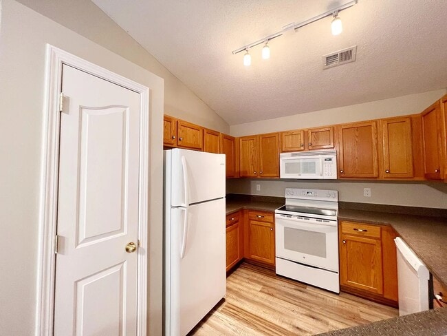 Building Photo - 504 Timber Walk Dr