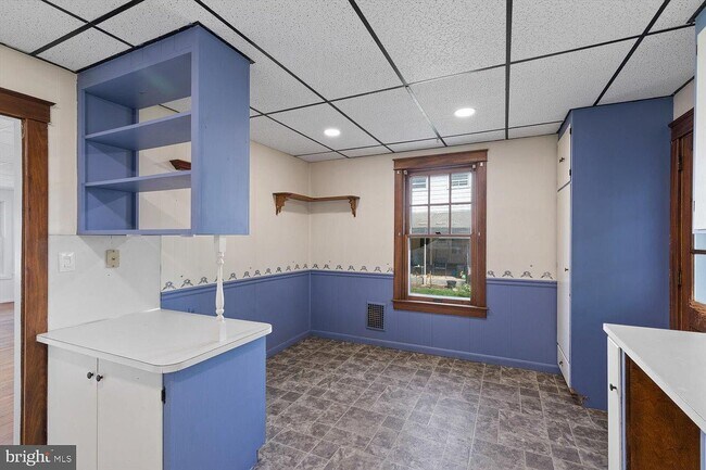 Building Photo - 151 S Grant St