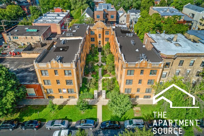Building Photo - 3812 N Sheffield Ave