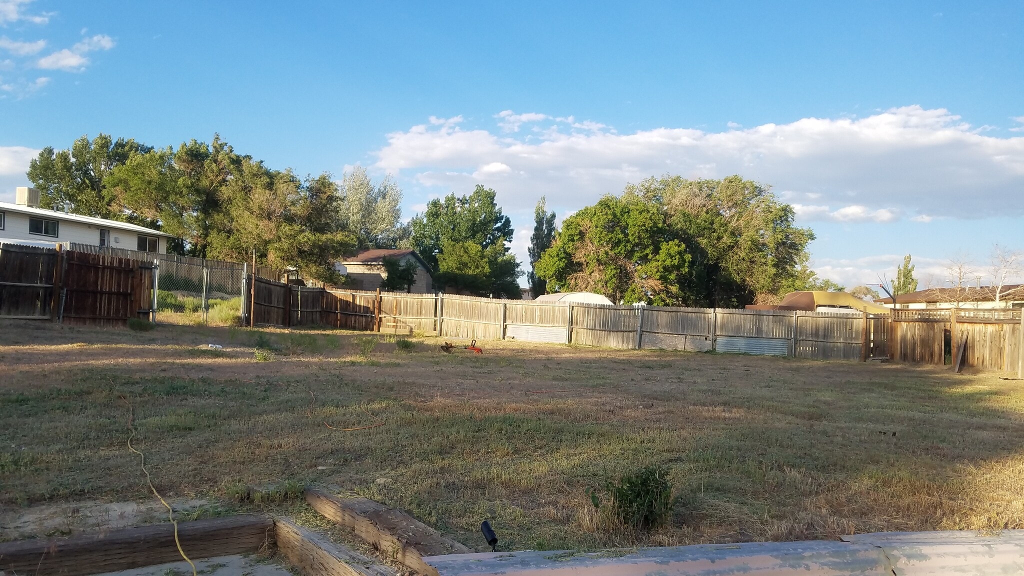 Large back yard with access to alley - 3449 Taft Way