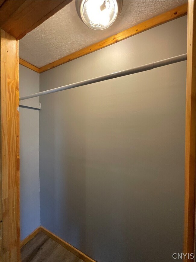 Building Photo - 377 W Main St