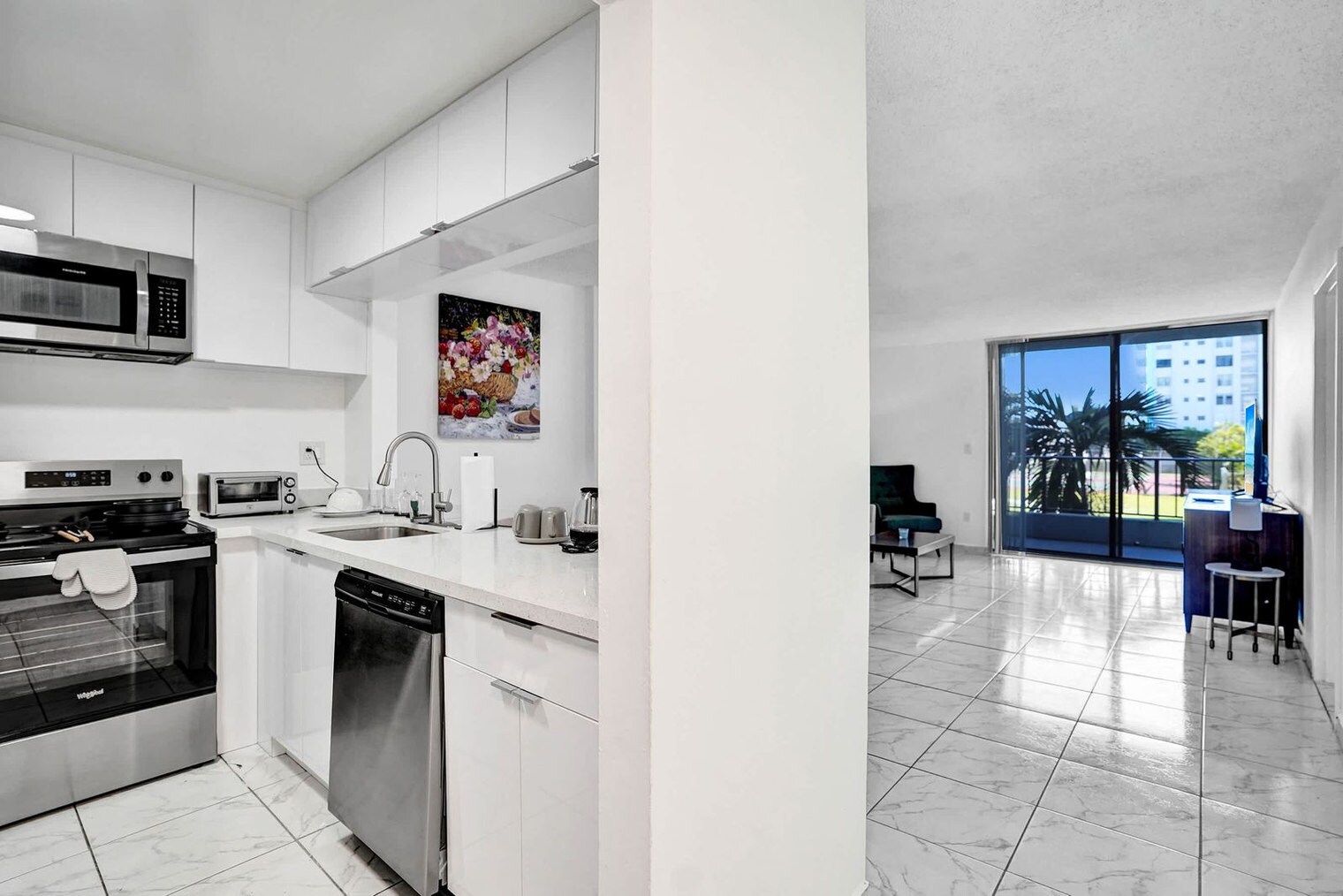 Building Photo - 777 NW 155th Ln