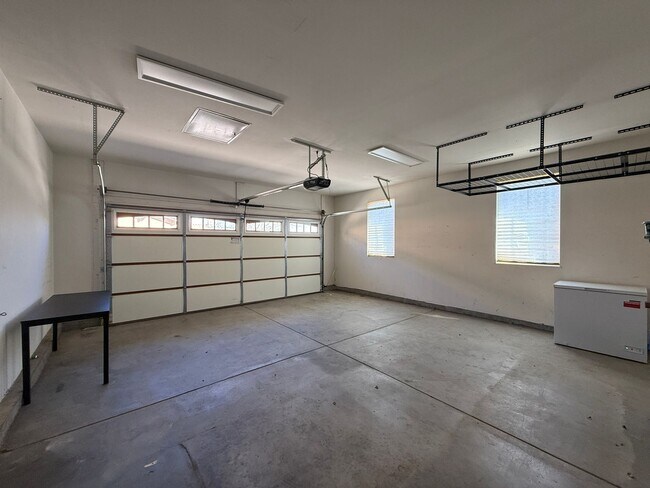 Building Photo - Ana Verde 3 bedroom