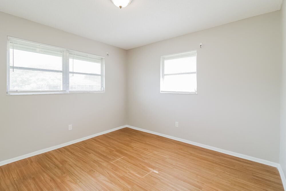 Building Photo - 323 SE 47th St