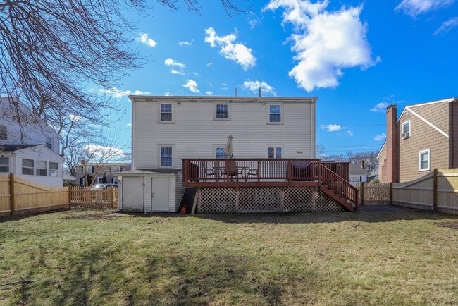 Building Photo - 45 Redwood Dr