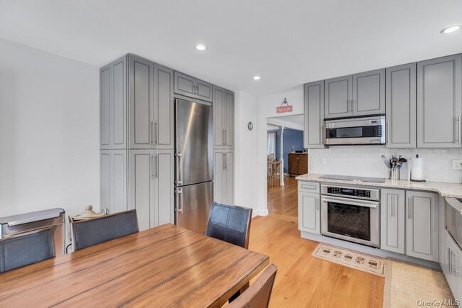 Building Photo - 4225 Stars Rd