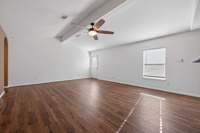 Building Photo - 22615 Harrington Field Dr