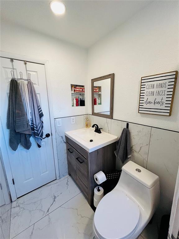 Building Photo - 2056 59th Way N