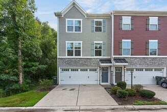 Building Photo - 949 Centurion Cir