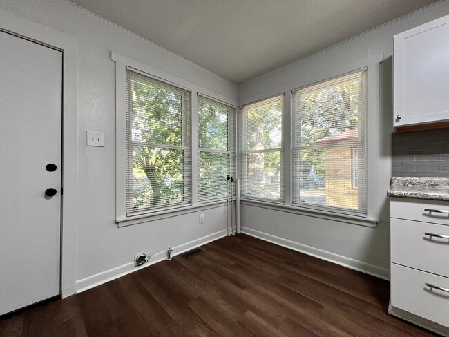 Building Photo - Cozy 3-Bedroom House on Linwood Ave.