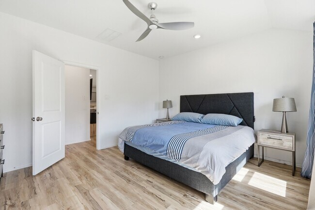 Building Photo - 2822 Paradise Rdg Wy