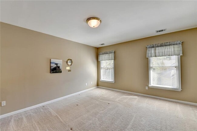 Building Photo - 355 Laurel Oak Dr