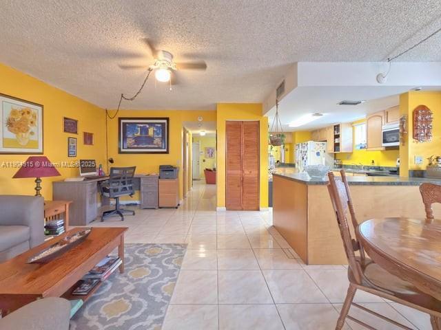 Building Photo - 6500 SW 41st Ct