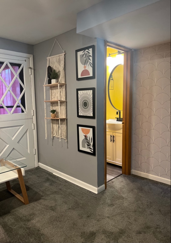 Building Photo - 4755 Esterbrook Rd