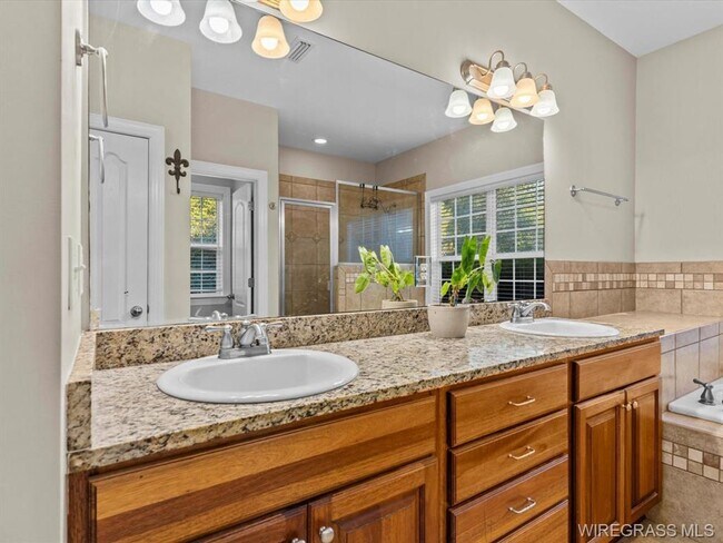 Building Photo - Available December!