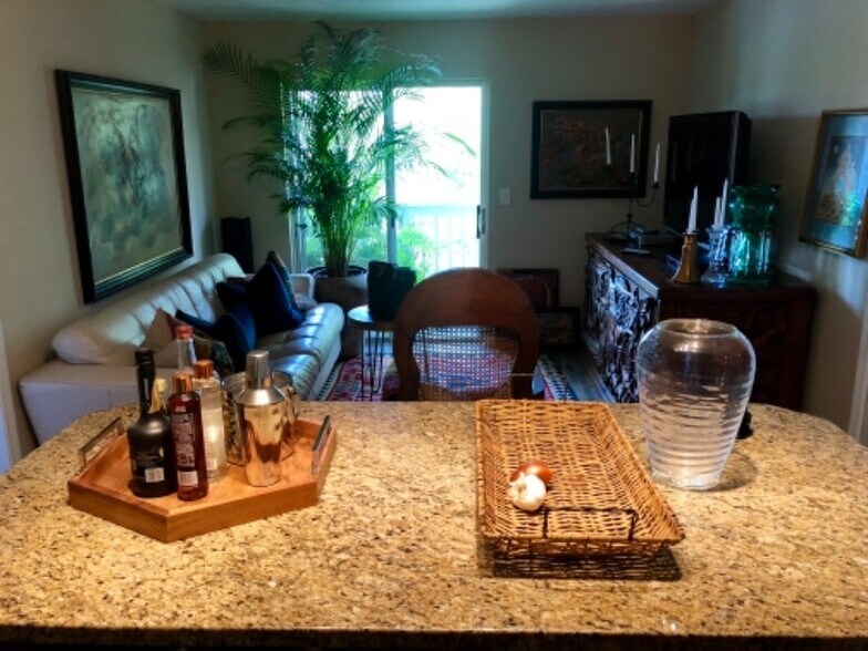 Building Photo - 10200 Gandy Blvd N